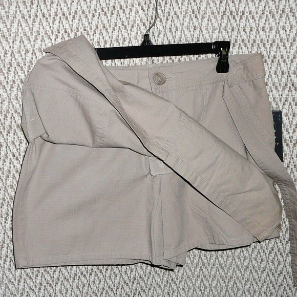 NWT French Cuff Skort Skirt Shorts size 8 Beige Khaki with Pockets - Picture 2 of 10